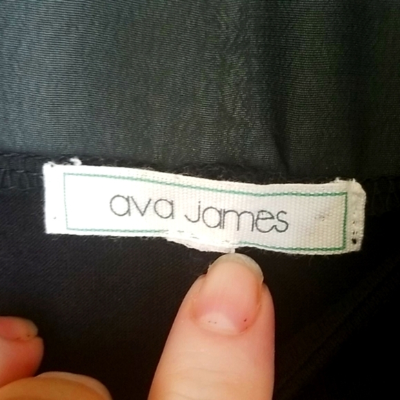 Ava James Basic Witchy Black Mixed Media Top Large - Picture 3 of 6